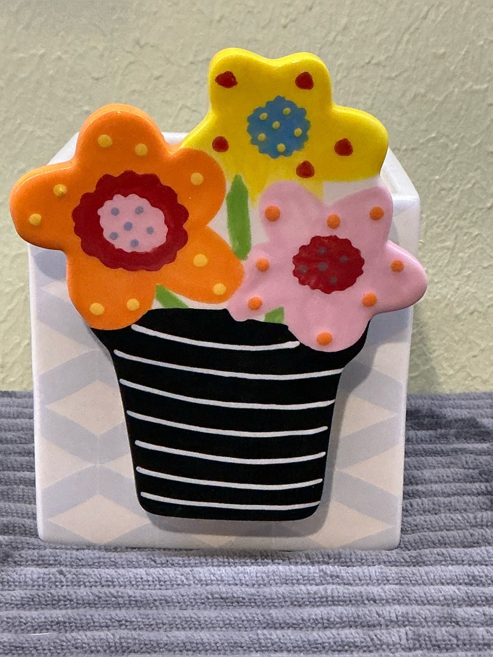 Coton Colors Happy Everything mini Nesting Cube And Flower Pot Attachment Set